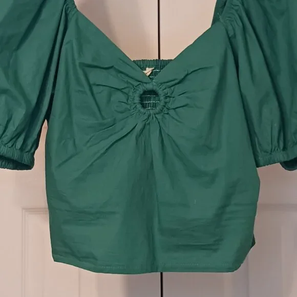 #95 3/$18 - Sim & Sam Green Short Sleeve Top Size L - Picture 6 of 8